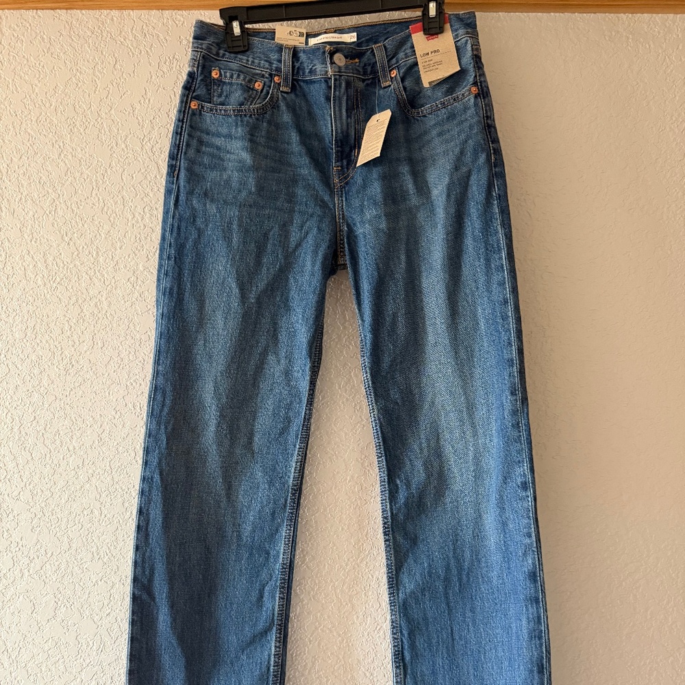 NWT Levi’s Low Pro Straight 26/32